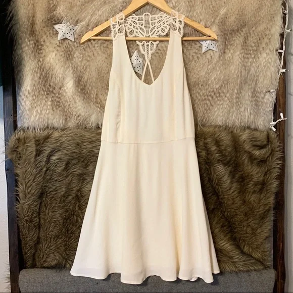 Forever 21 | Dresses | Off White Dress With Crochet Lace Back Detail |  Poshmark